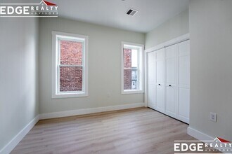 40 Brackett St, Unit 1 in Boston, MA - Building Photo - Building Photo