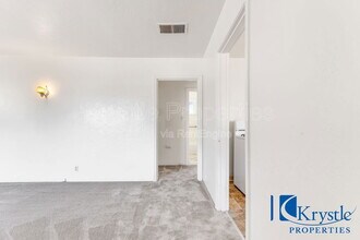 1035 Virginia St in Vallejo, CA - Building Photo - Building Photo