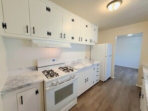 2559 Ballantyne Dr in Merced, CA - Foto de edificio - Building Photo