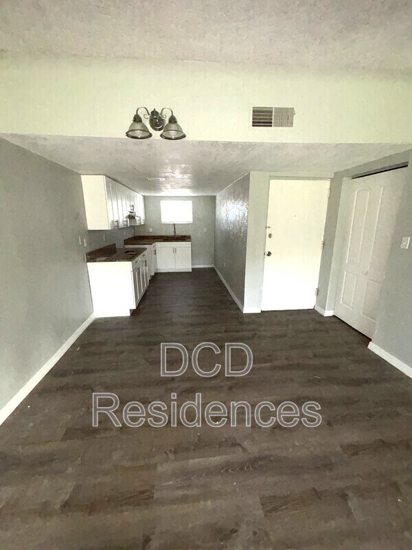 5521 Forest Haven Cir in Town 'n' Country, FL - Building Photo - Building Photo