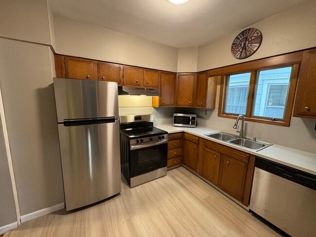 723 Amherst St, Unit Lower in Buffalo, NY - Building Photo - Building Photo