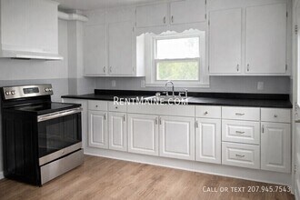 11 Somerset St in Old Town, ME - Building Photo - Building Photo