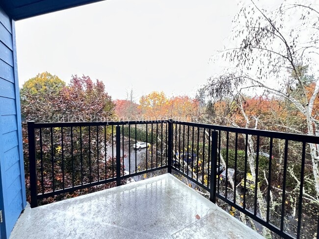 property at 8720 SW Tualatin Rd