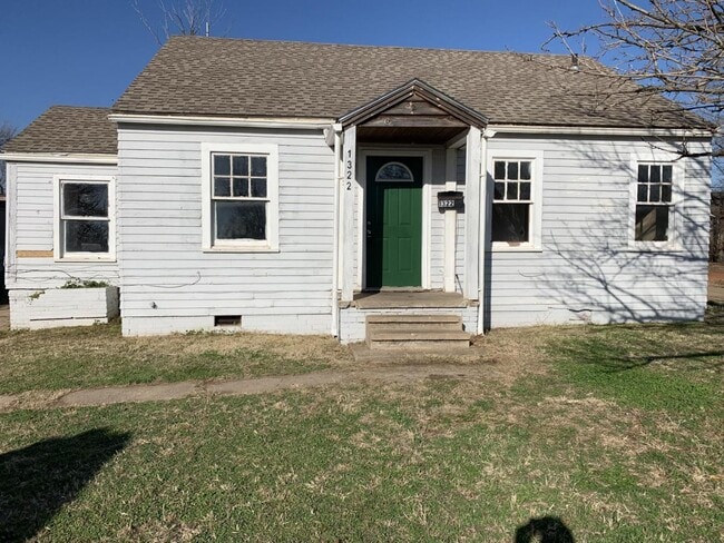 property at 1322 E Cherokee Ave