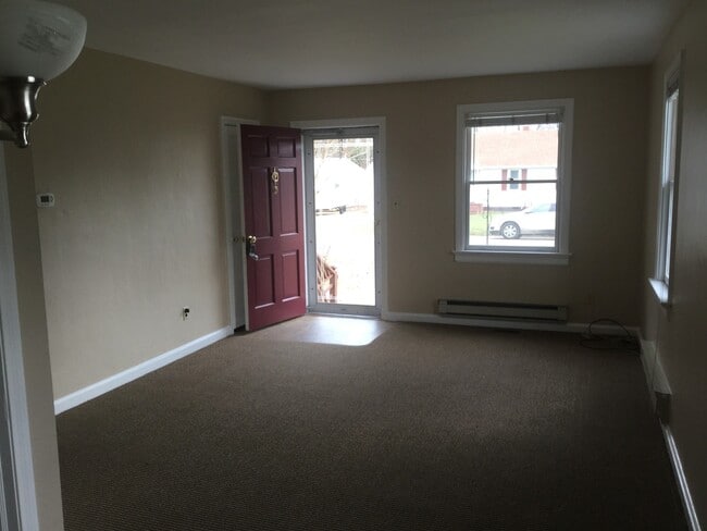 1187 Duncan Dr in Williamsburg, VA - Building Photo - Building Photo