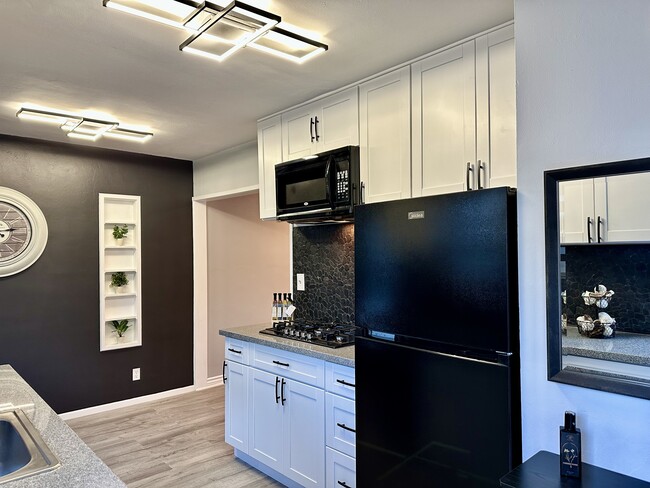 1220 N Cordova St, Unit 1220 in Burbank, CA - Building Photo - Building Photo