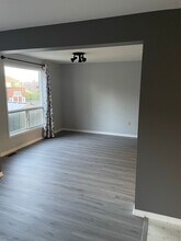 24 Moss Pl in Guelph, ON - Building Photo - Building Photo