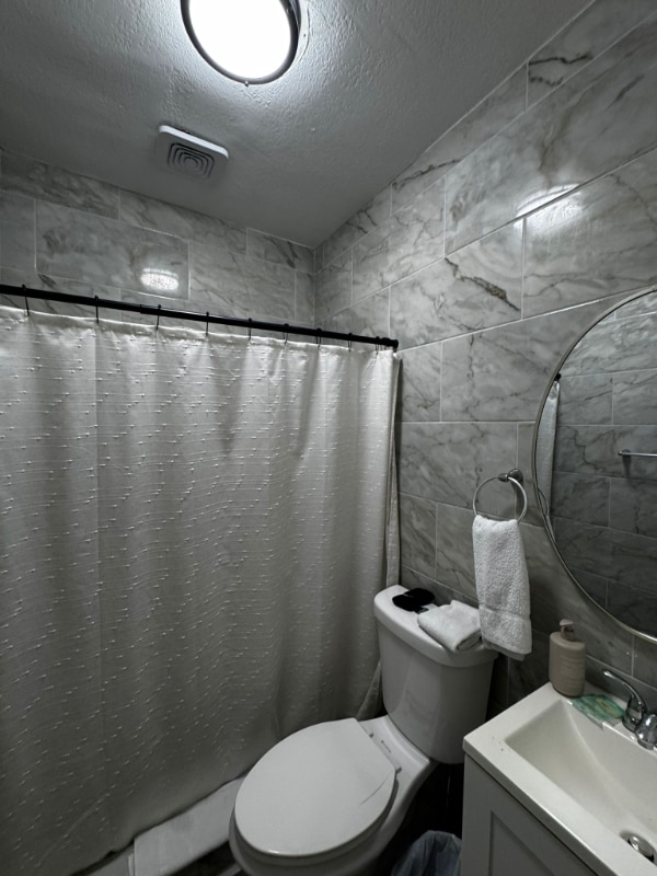 160 NW 60th St in Miami, FL - Building Photo - Building Photo