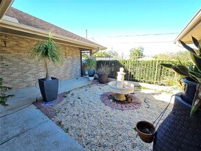 2088 S Parkton Dr in Deltona, FL - Building Photo - Building Photo