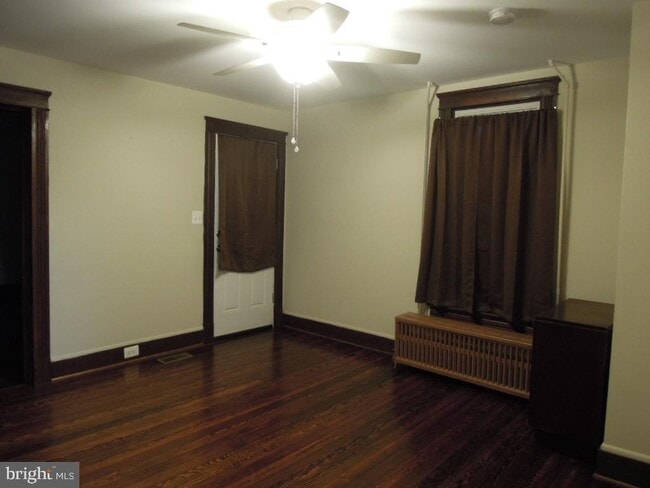 property at 6 N Farquhar St