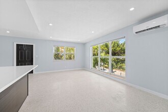 3220 NE 7th St in Pompano Beach, FL - Building Photo - Building Photo