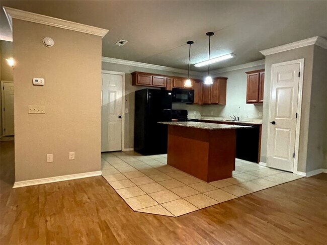 1536 N London Ave in Fayetteville, AR - Building Photo - Building Photo