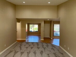 14103 Village 14 in Camarillo, CA - Building Photo - Building Photo