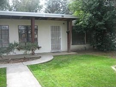 305-435 W Hampton Way in Fresno, CA - Building Photo - Building Photo