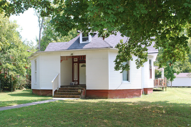 913 N 12th St in Nashville, TN - Building Photo - Building Photo