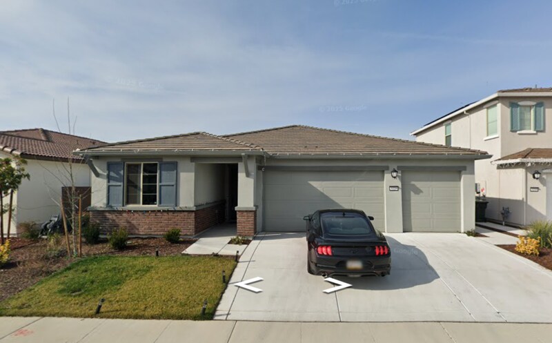 5225 Fandango Loop in Roseville, CA - Building Photo