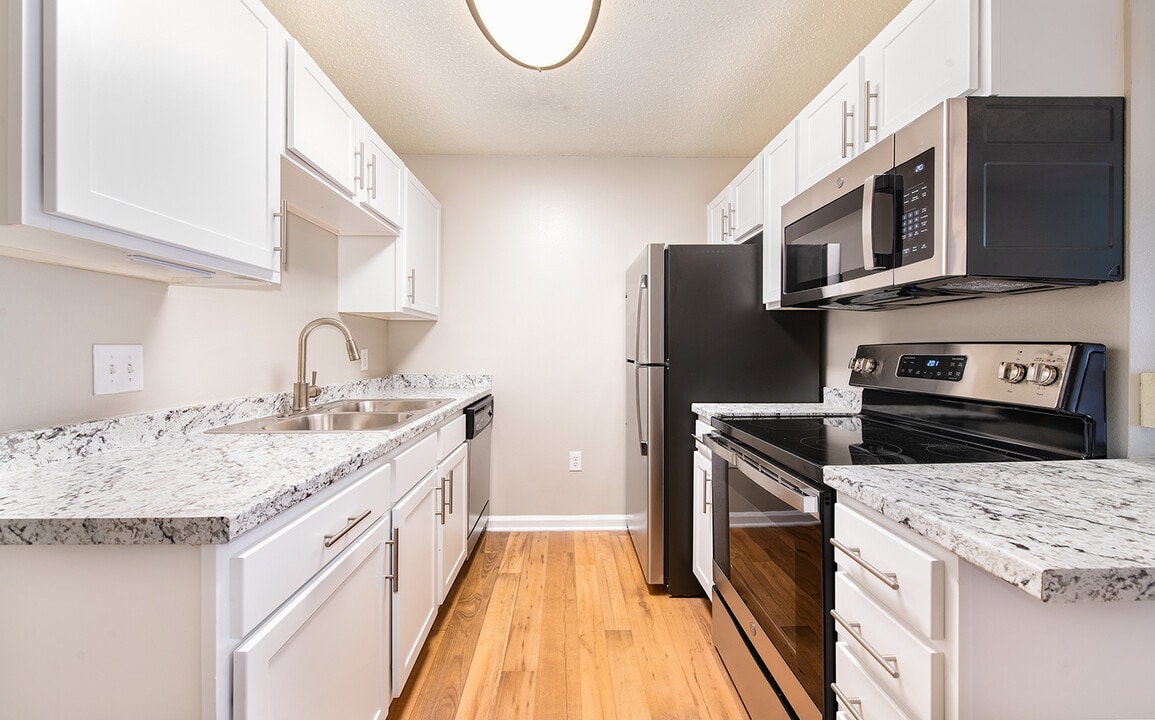 MAA Trinity in Raleigh, NC - Building Photo