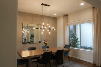 12000 Bear Valley Ln NW in Albuquerque, NM - Building Photo - Building Photo