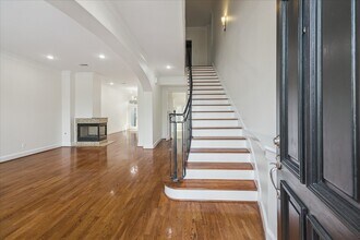 1715 Nantucket Dr in Houston, TX - Building Photo - Building Photo