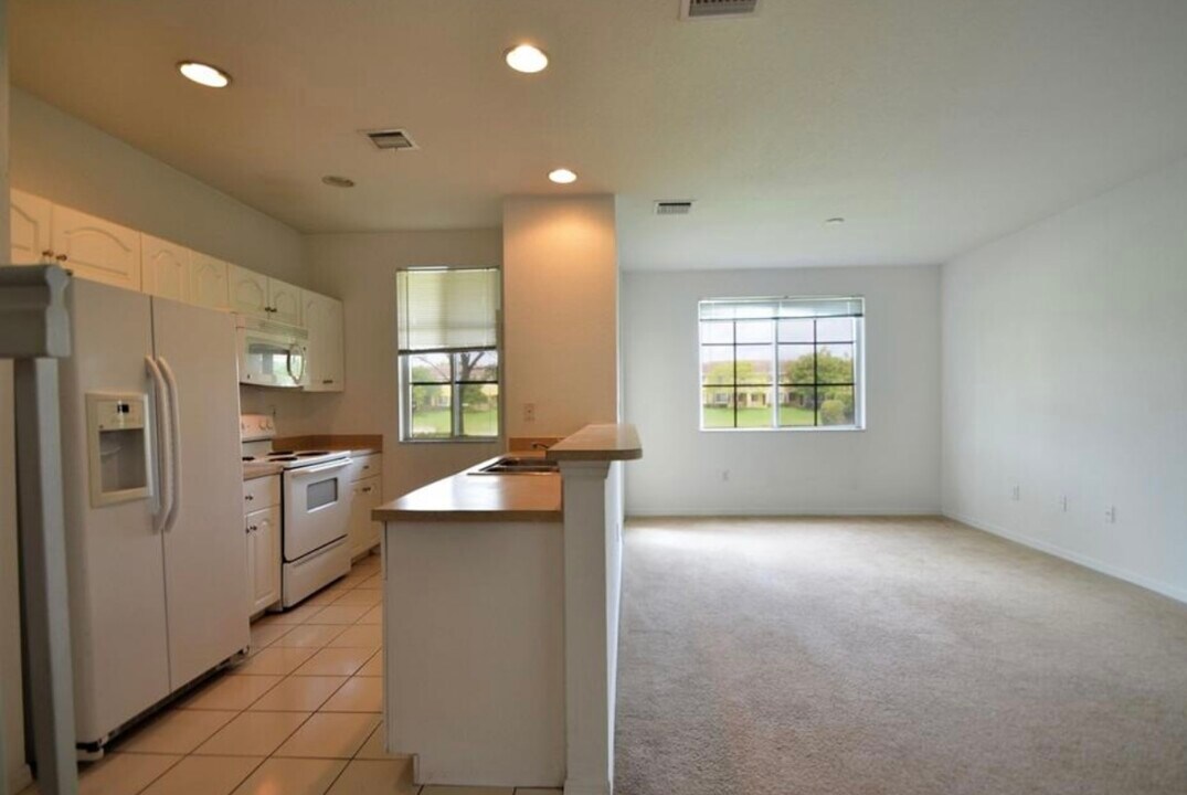 1956 SW 60th Ter in North Lauderdale, FL - Building Photo