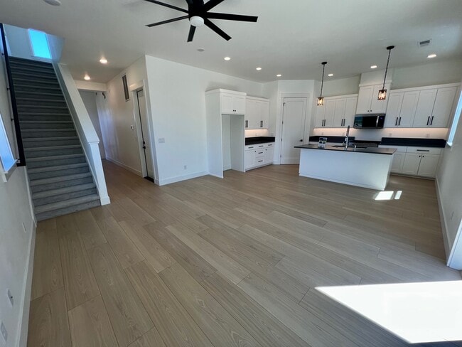 210 Bogey Ln in Eagle Point, OR - Building Photo - Building Photo