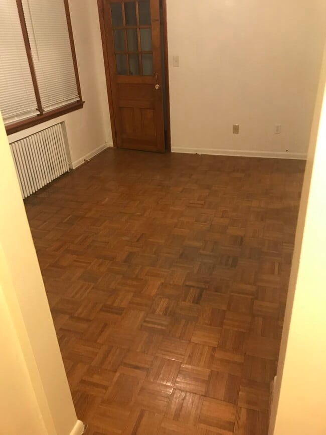 676 Convery Blvd in Perth Amboy, NJ - Building Photo - Building Photo