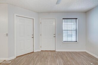 3127 Douglas Rd in Panama City, FL - Building Photo - Building Photo