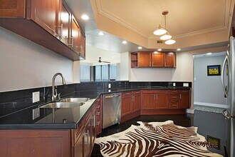 2401 N Ocean Blvd in Boca Raton, FL - Building Photo - Building Photo