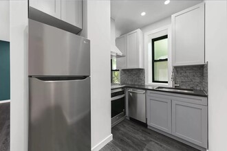 214 Bradhurst Ave. in New York, NY - Building Photo - Building Photo