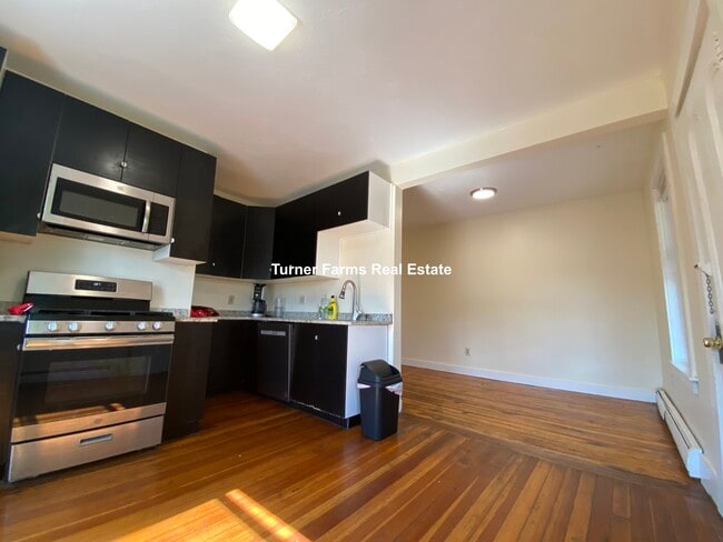 65 Pleasant St, Unit 1