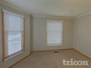 10071 Raleigh Ct in Woodbury, MN - Foto de edificio - Building Photo