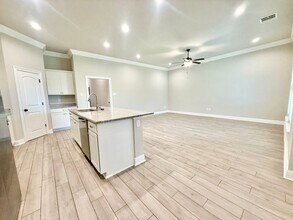 16052 Summer Gdns Ave in Baton Rouge, LA - Building Photo - Building Photo