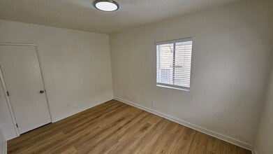 465 1/2 N Boylston St, Unit 463A in Los Angeles, CA - Foto de edificio - Building Photo