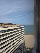 5757 N Sheridan Rd in Chicago, IL - Building Photo - Building Photo