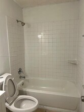 1631 SW 44th Ave in Fort Lauderdale, FL - Building Photo - Building Photo