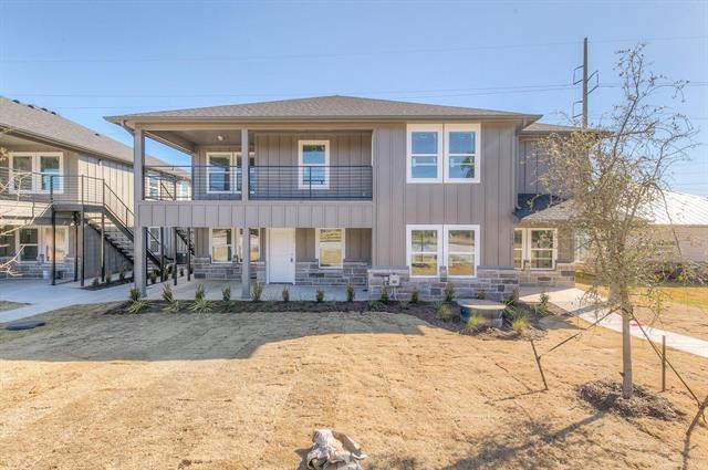 property at 2009 Rockview Dr