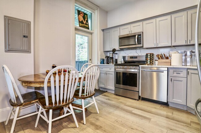1000 Park Ave in Hoboken, NJ - Building Photo - Building Photo