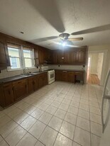 85 S Burritt St in New Britain, CT - Building Photo