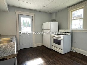 103 Grove Ave in Clarksburg, WV - Building Photo - Building Photo