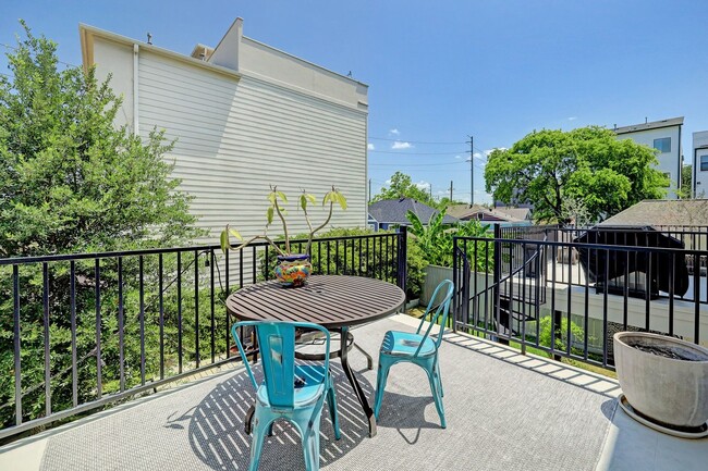 property at 2014 Crockett St