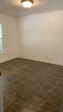 100 McKinney St in Clint, TX - Building Photo - Building Photo