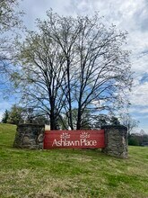 809 Ashlawn Pl in Nashville, TN - Foto de edificio - Building Photo