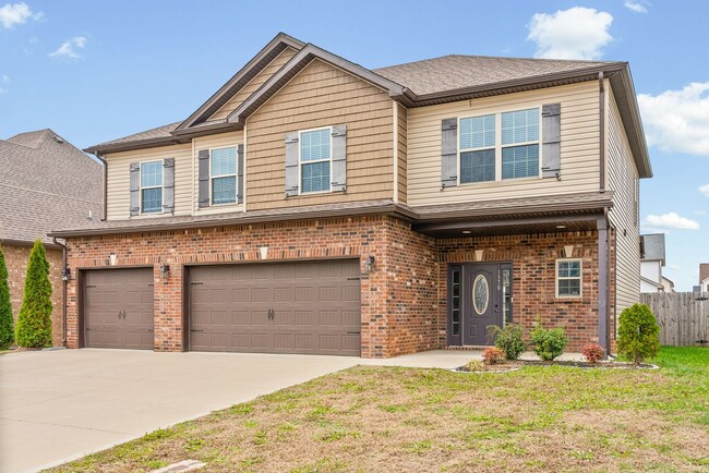 1370 Millet Dr in Clarksville, TN - Building Photo - Building Photo