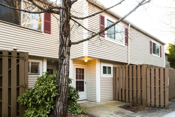 220 Elizabeth St-Unit -C4 in Chapel Hill, NC - Building Photo