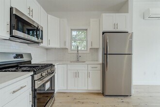 671 Palisade Ave in Jersey City, NJ - Building Photo - Building Photo