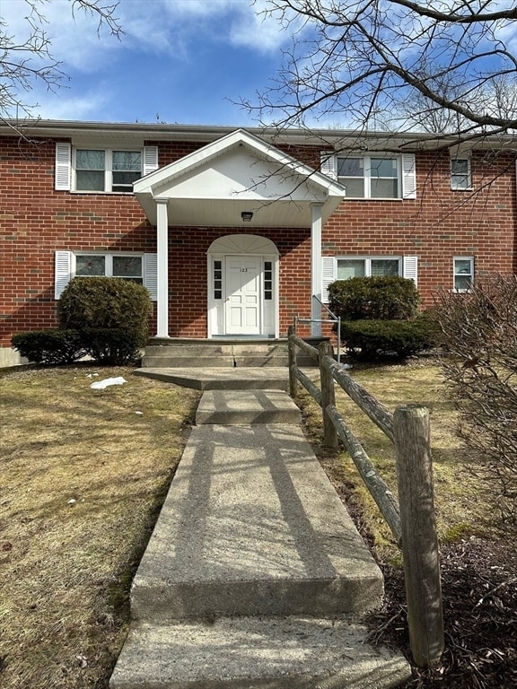 property at 123 Litchfield Pines Dr