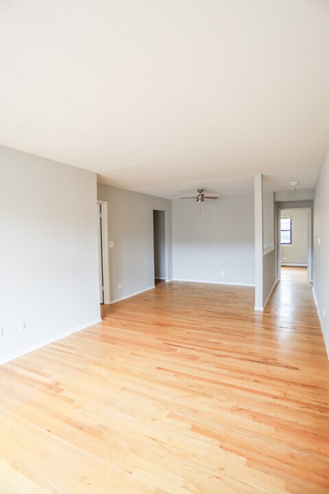 2835 N Cambridge Ave, Unit #467 in Chicago, IL - Foto de edificio