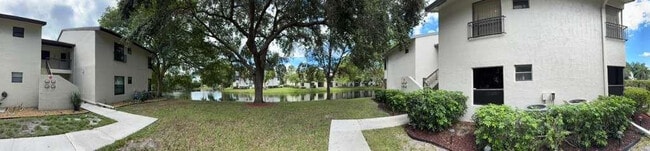 3167 Cocoplum Cir in Coconut Creek, FL - Building Photo - Building Photo