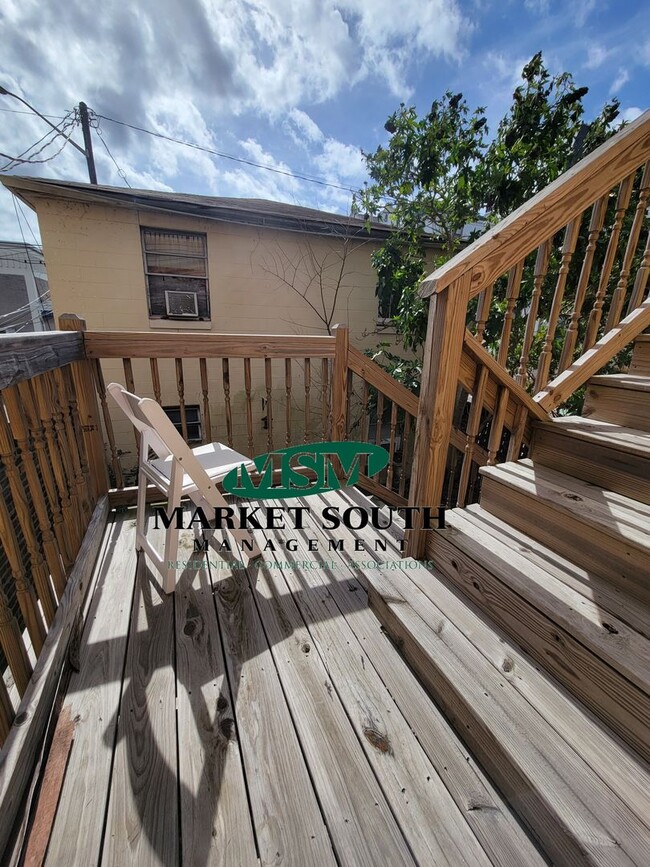 property at 301 E Liberty