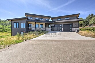 30610 Boot Ct in Oak Creek, CO - Building Photo - Building Photo